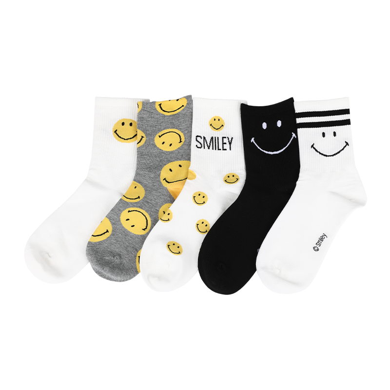 Les hommes en gros anti-bactéries et l'absorption de la transpiration offrent des propriétés d'évacuation de l'humidité pour un confort accru chaussettes décontractées à motifs souriants