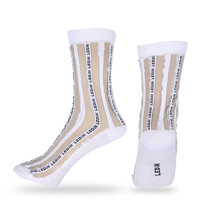 Vente en gros ou sur mesure dames verre transparent cristal soie saison d'été chaussettes habillées minces