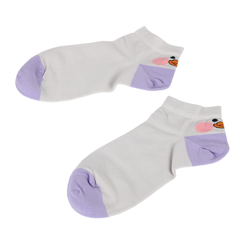Chaussettes de cheville de baskets coupe basse pour dames à bas prix personnalisées en gros avec dessin animé mignon à motifs au-dessus du talon