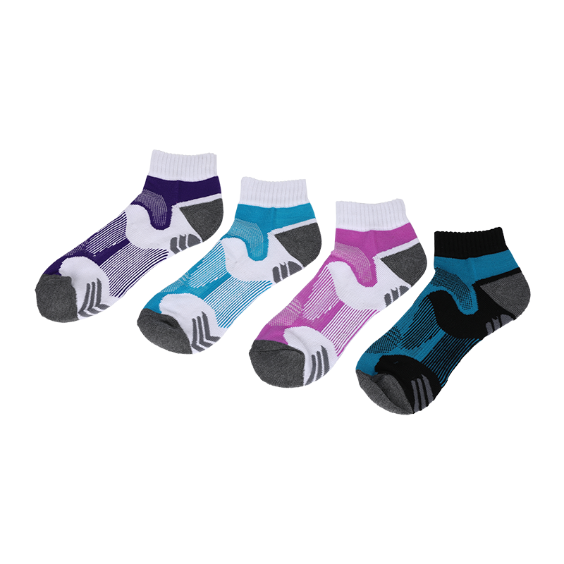 Chaussettes de sport à séchage rapide et à séchage rapide avec un design en maille respirante.